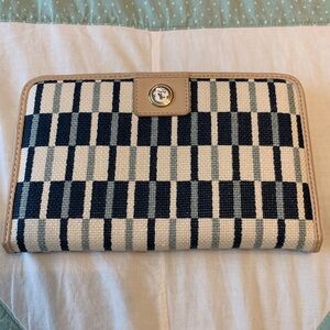 Spartina 449 Daise Island Snap Wallet